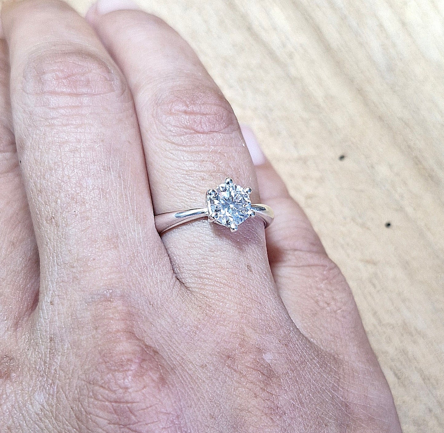 Bague solitaire moissanite