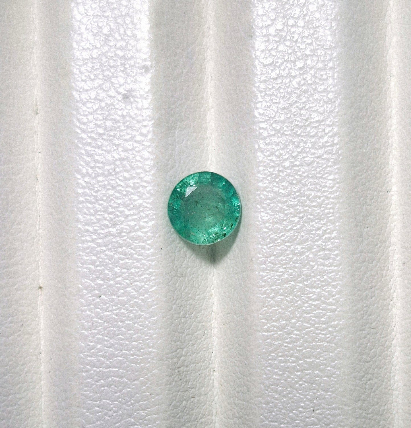 Smaragd 1.03ct mit Zertifikat
