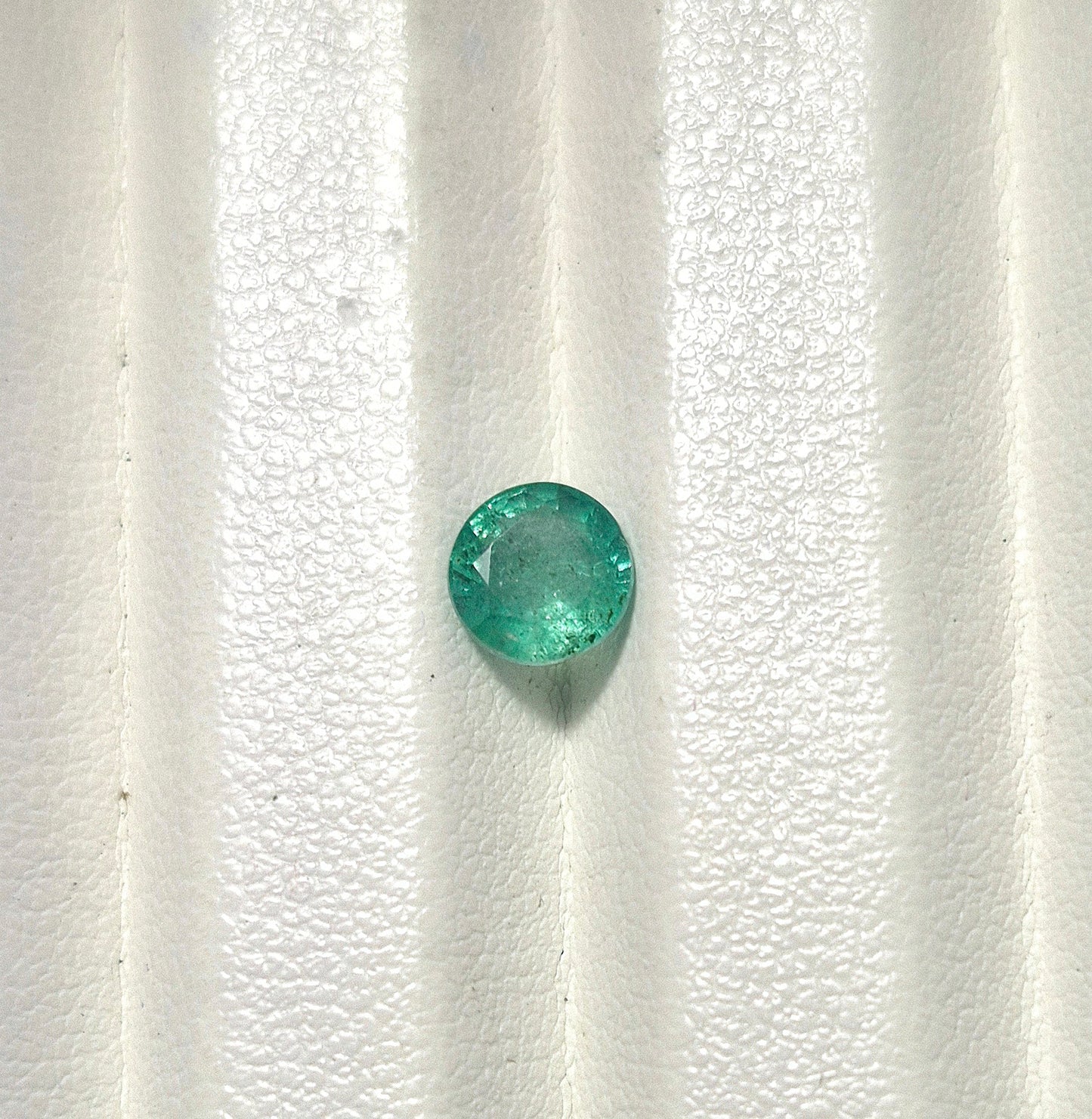 Smaragd 1.03ct mit Zertifikat