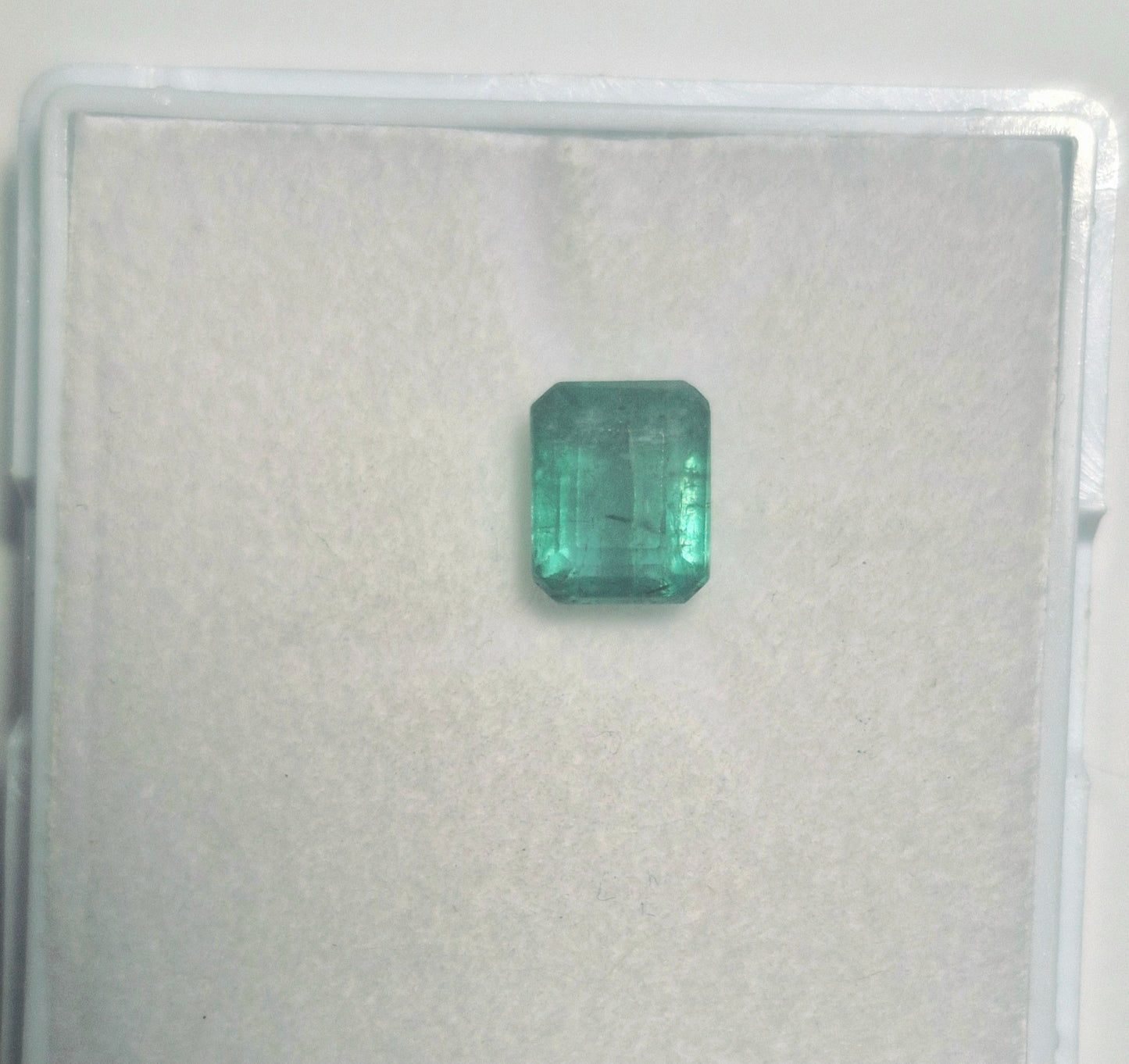 Smaragd 2,33 ct – 7,98×6,47×5,18 mm | Sambia + Zertifikat
