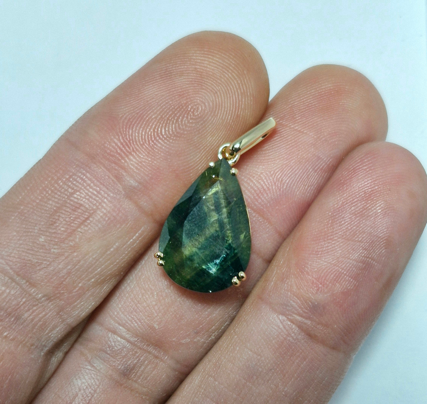 Safire Anhänger in Gelbgold 18K. Zertifiziert
