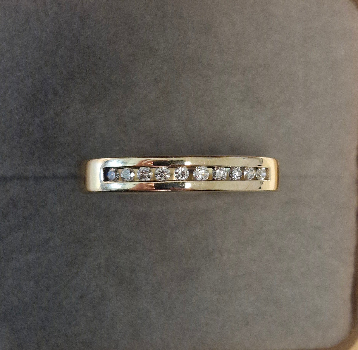 Gelbgold Ring 585 (14K) mit 10 Brillanten 0.2 ct – F/VS, Größe 63
