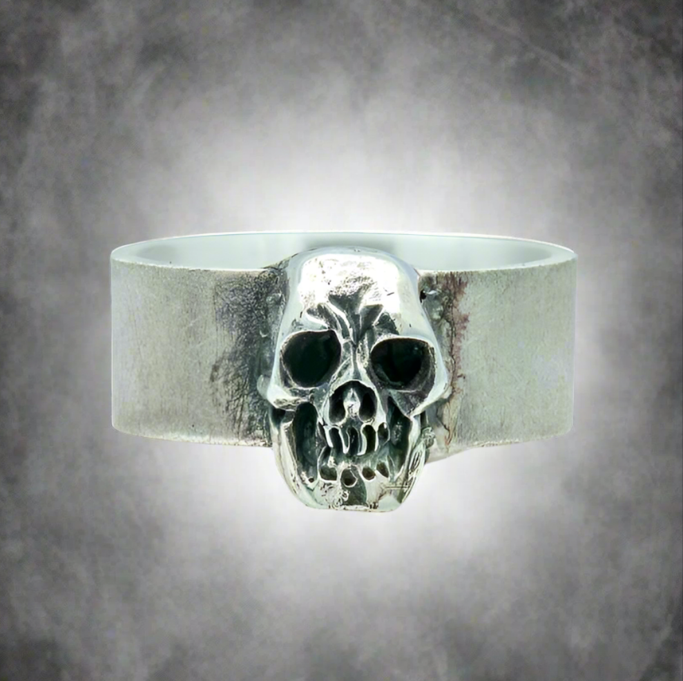 Skull Ring Silber 925 massiv – Handgefertigt