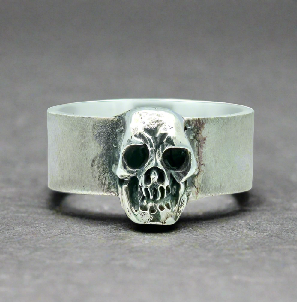 Skull Ring Silber 925 massiv – Handgefertigt