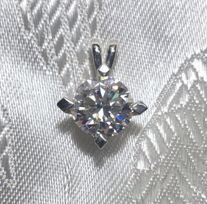 Moissanite Anhänger 4.0ct.