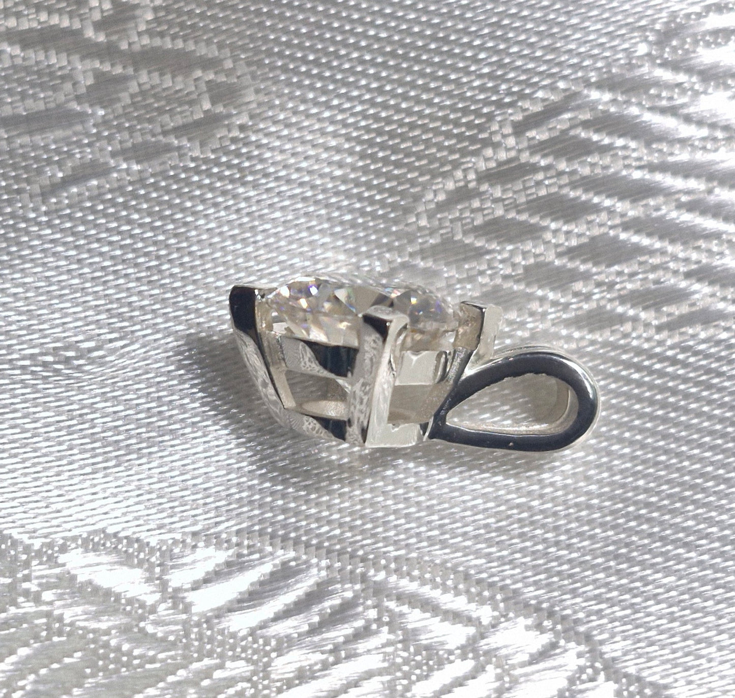 Moissanite Anhänger 4.0ct.