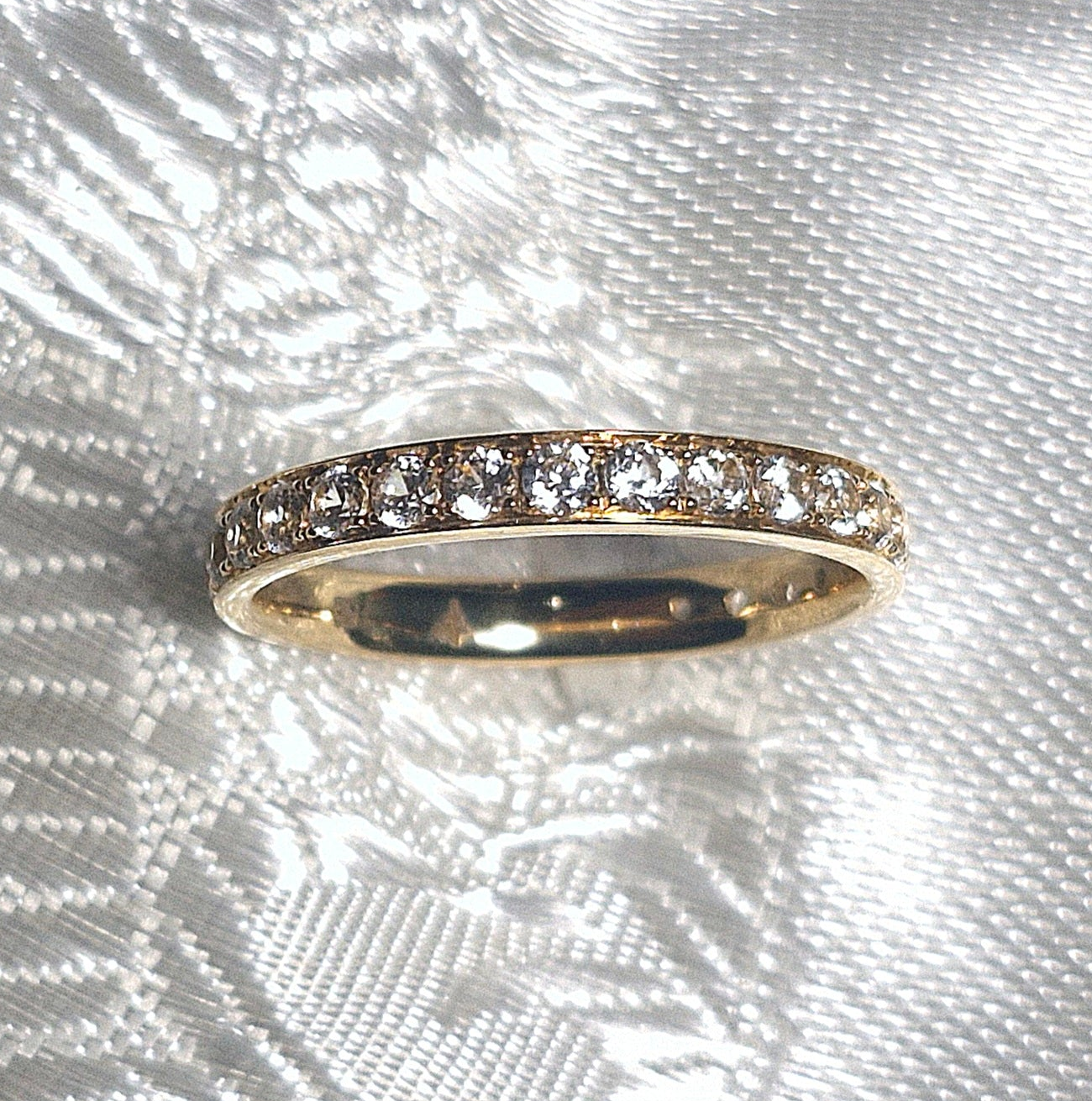 Alliance mit natürlichen Zirkon Edelsteinen, Gelbgold 18K.