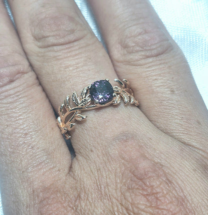 Spinel Ring in Rotgold 750 floral