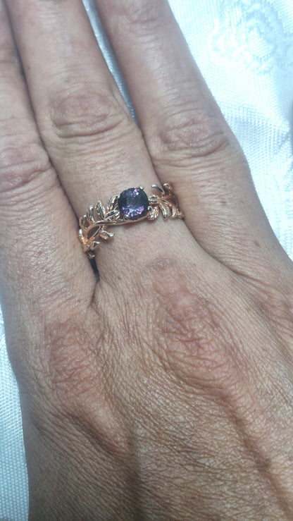 Spinel Ring in Rotgold 750 floral