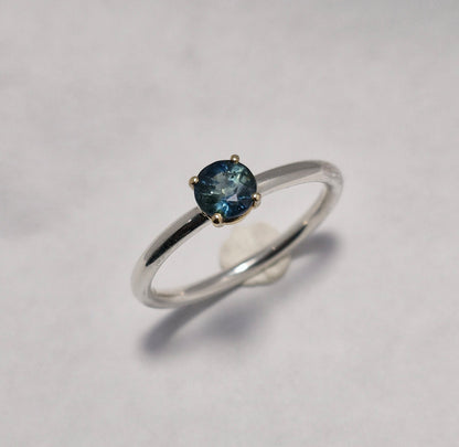 Saphir Ring blau-grün