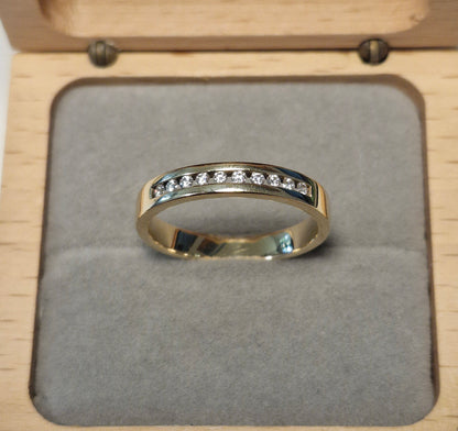 Gelbgold Ring 585 (14K) mit 10 Brillanten 0.2 ct – F/VS, Größe 63