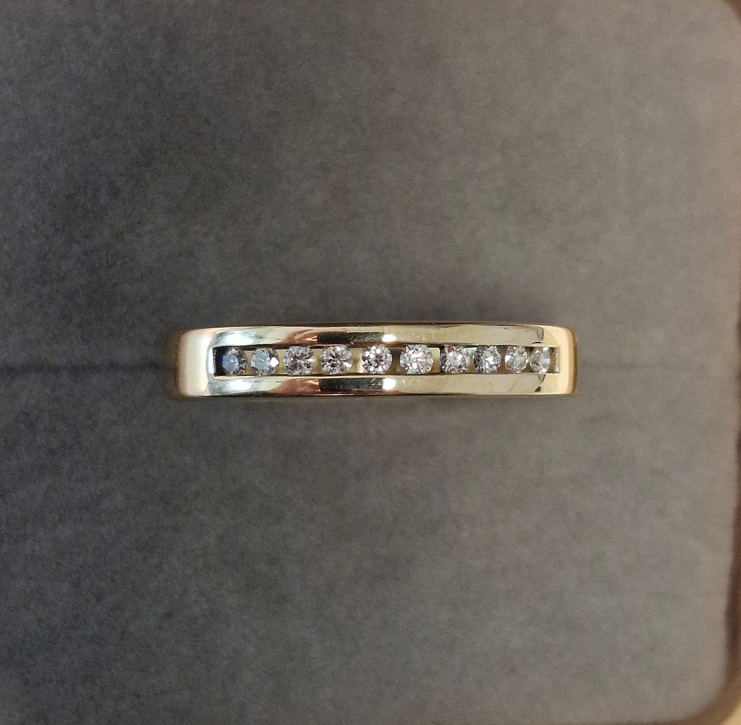 Gelbgold Ring 585 (14K) mit 10 Brillanten 0.2 ct – F/VS, Größe 63
