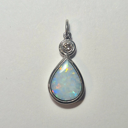 Anhänger mit Weissopal Douplette & Cognac Brillant 0.175 ct. in Silber 925, rhod.