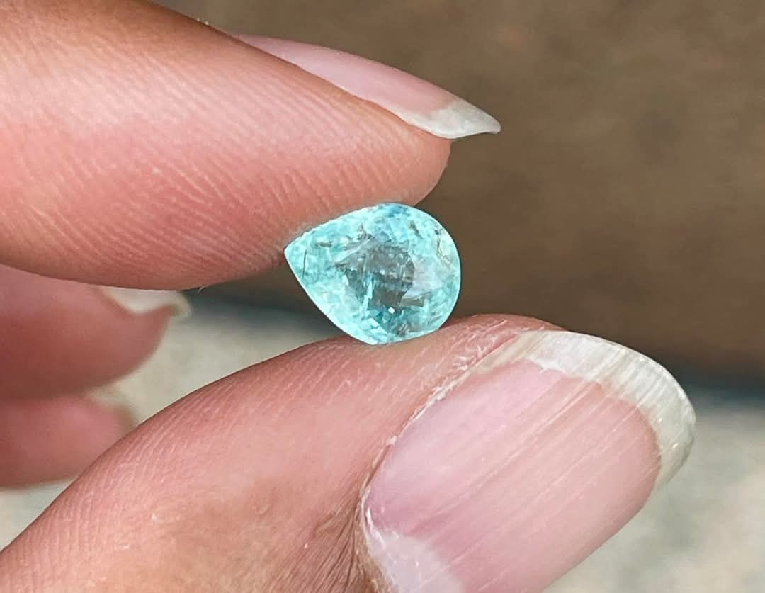 Paraiba 2.21ct. mit Zertifikat