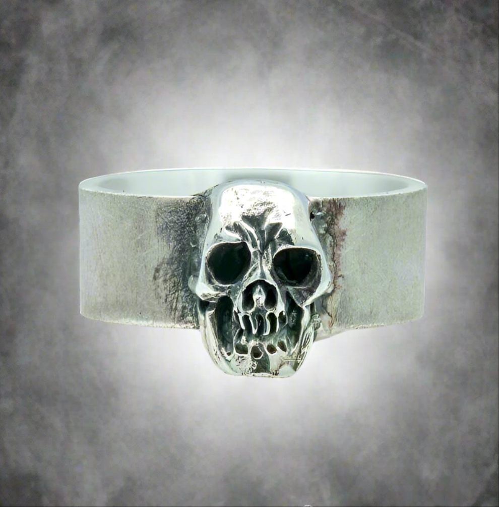 Skull Ring Silber 925 massiv – Handgefertigt