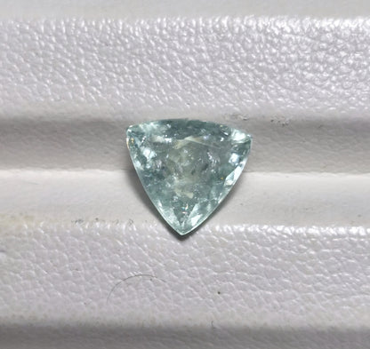 Paraiba Turmalin 2.10 ct Triangel – Grünlich Blau, Mosambique, Zertifikat