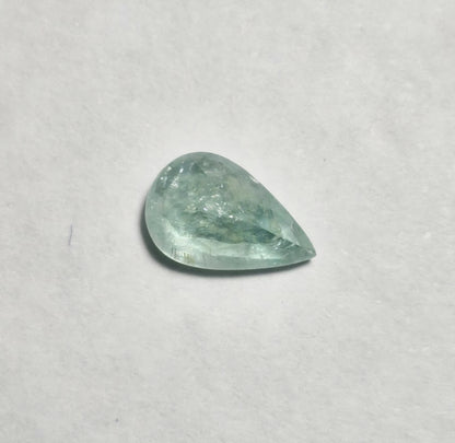 Paraiba Turmalin 1.37 ct Tropfen – Natürlich, Mosambique, Zertifikat