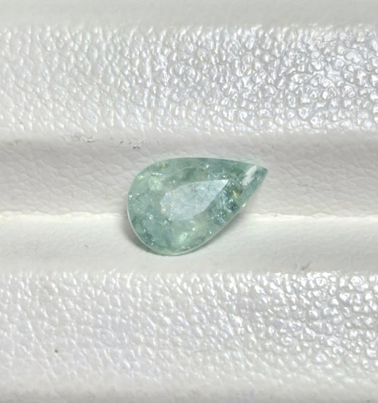 Paraiba Turmalin 1.37 ct Tropfen – Natürlich, Mosambique, Zertifikat