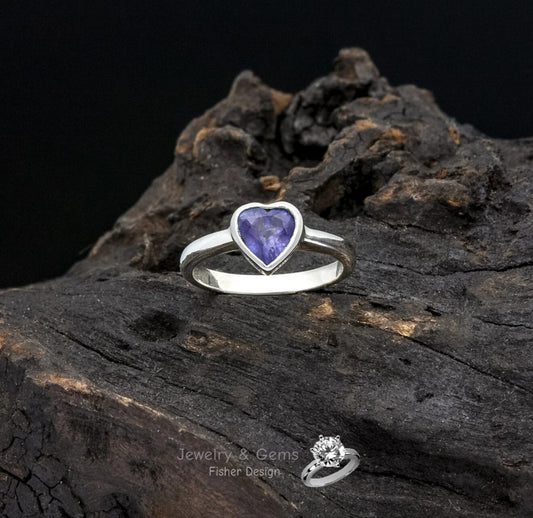 Sapphire Herz Ring