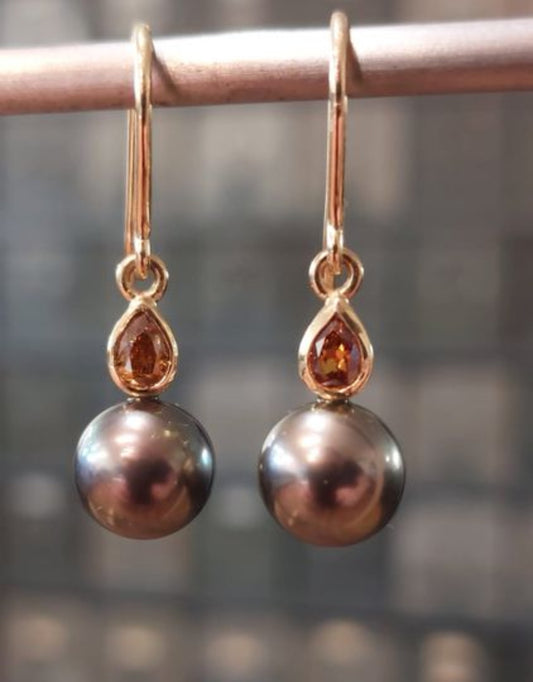 Boucles d'oreilles perles de Tahiti et diamants bruns