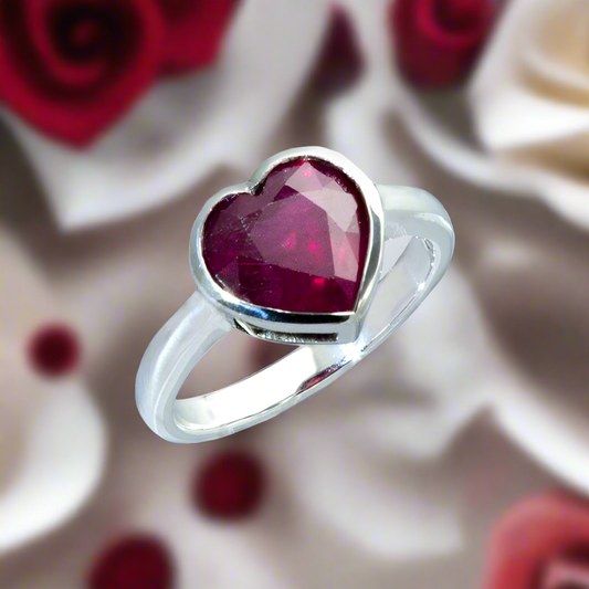 Bague coeur rubis