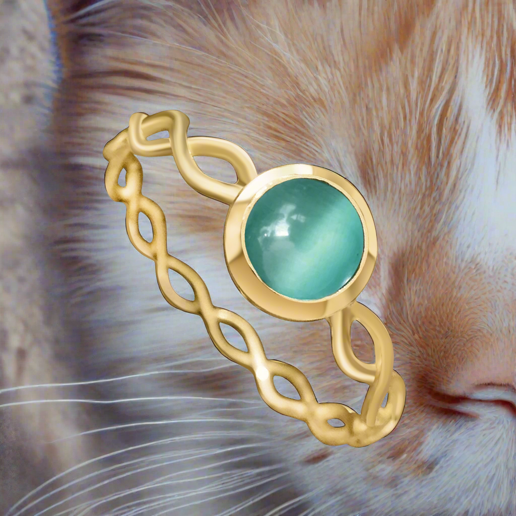 Bague oeil de chat apatite en or jaune 750