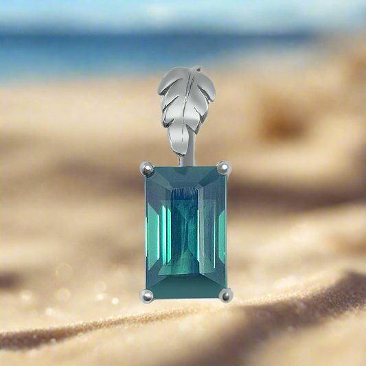 Turmalin Anhänger 3.49ct. mit Zertifikat