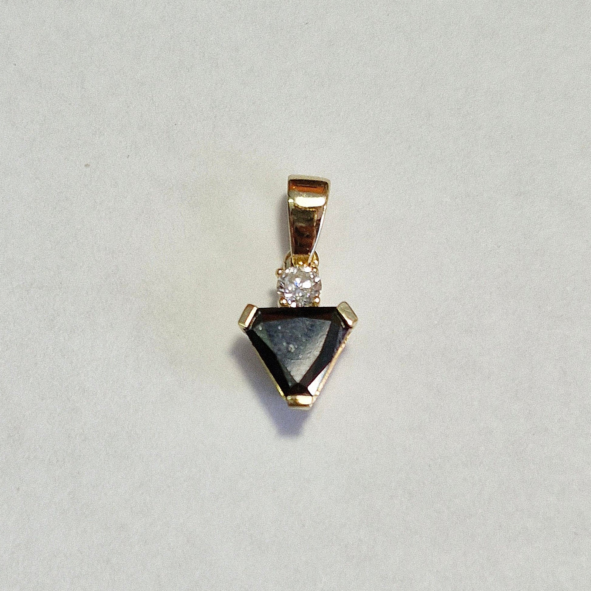 Diamant Anhänger in Gelbgold 750 - Jewelry & Gems - Fisher Design