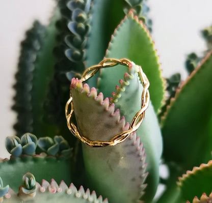 Gold Ring Twist (750) - Jewelry & Gems - Fisher Design
