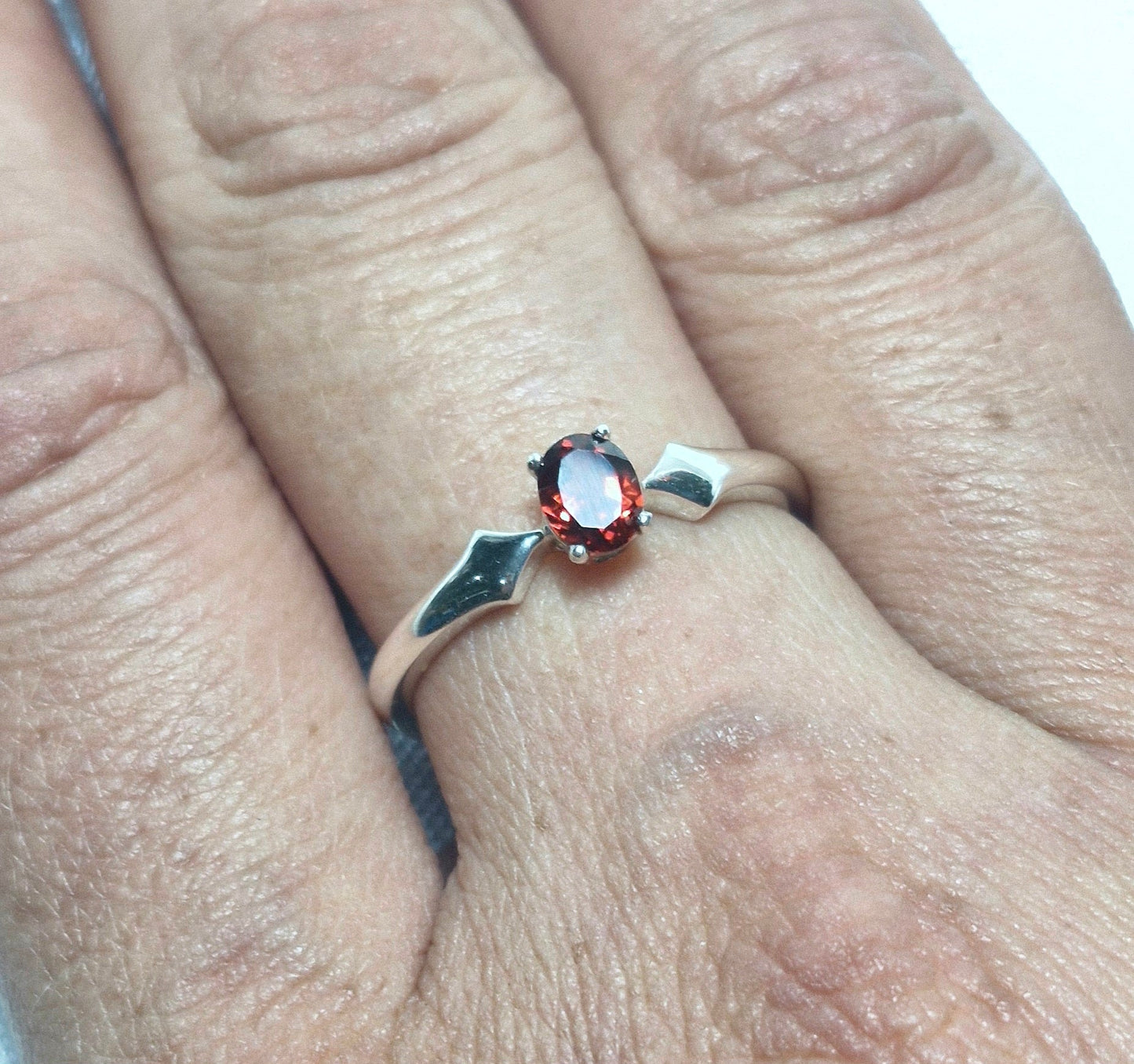 Granat Ring - Jewelry & Gems - Fisher Design