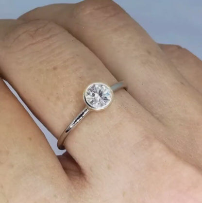 Bague diamant 750 avec certificat GIA (Solitaire)