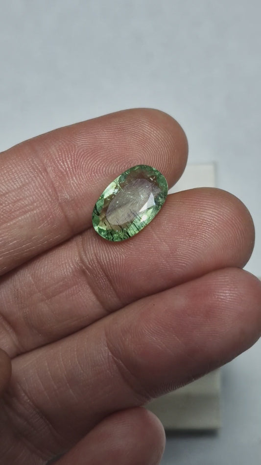 Paraiba Turmalin 3.25ct mit Nadeln, JGTL Zertifikat