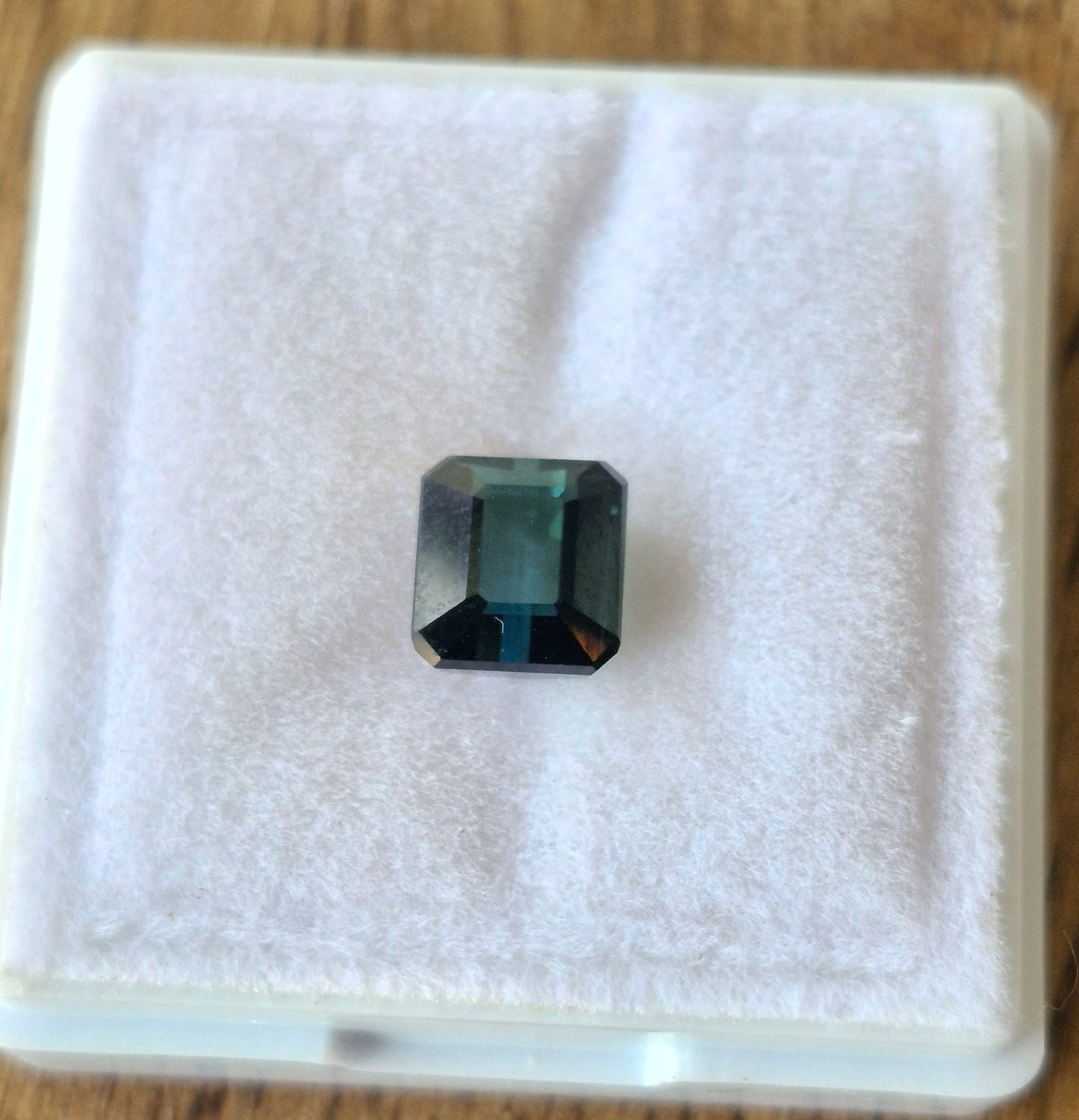 Natürlicher Turmalin 1.22ct petrolblau | Smaragdschliff | GCL Zertifikat