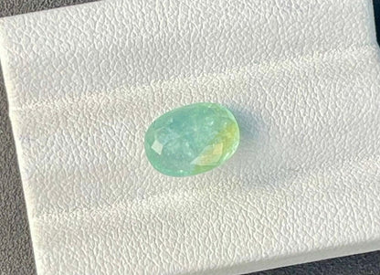 Paraiba Turmalin 2.32ct oval, grünlich-blau, JGTL Zertifikat