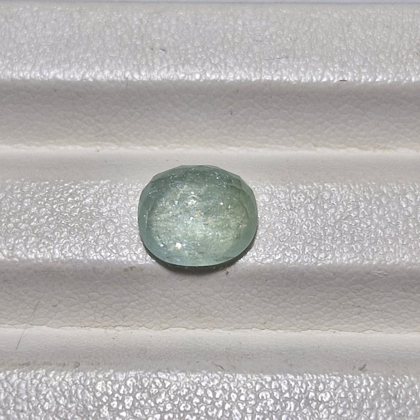 Paraiba Turmalin 3.00ct oval, grünlich-blau, JGTL Zertifikat