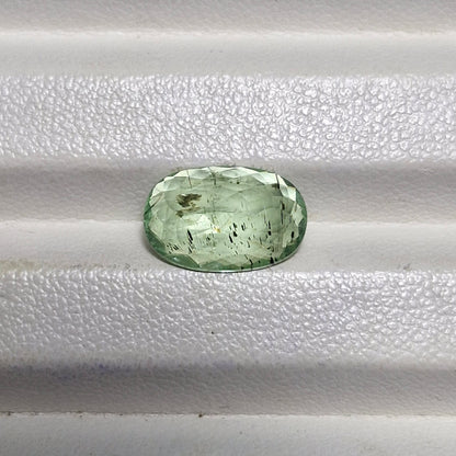 Paraiba Turmalin 3.25ct mit Nadeln, JGTL Zertifikat