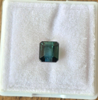 Natürlicher Turmalin 1.22ct petrolblau | Smaragdschliff | GCL Zertifikat