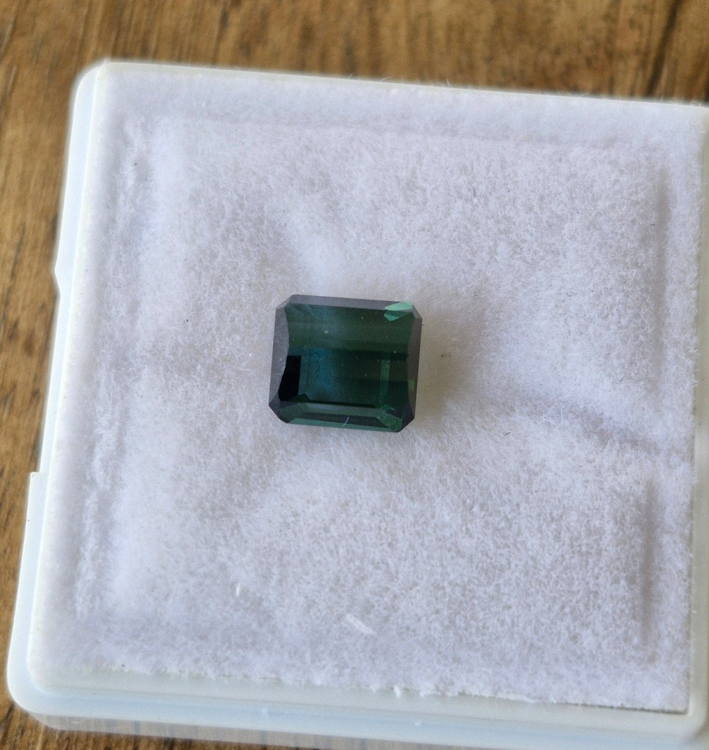 Natürlicher Turmalin 1.22ct petrolblau | Smaragdschliff | GCL Zertifikat