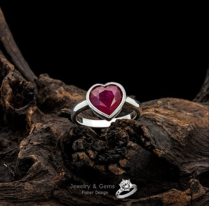 Rubin Herz Ring Silber 925 handgefertigt – 4.8ct Unikat rhodiniert - Jewelry & Gems - Fisher Design