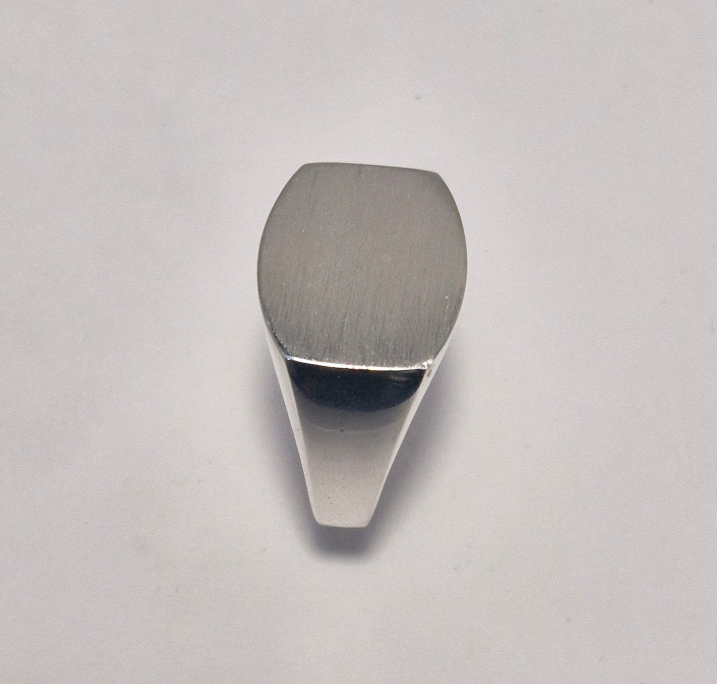 Siegel Ring mit gewünschter Lasergravur (Motive, Symbole, Wappen, ect.) - Jewelry & Gems - Fisher Design