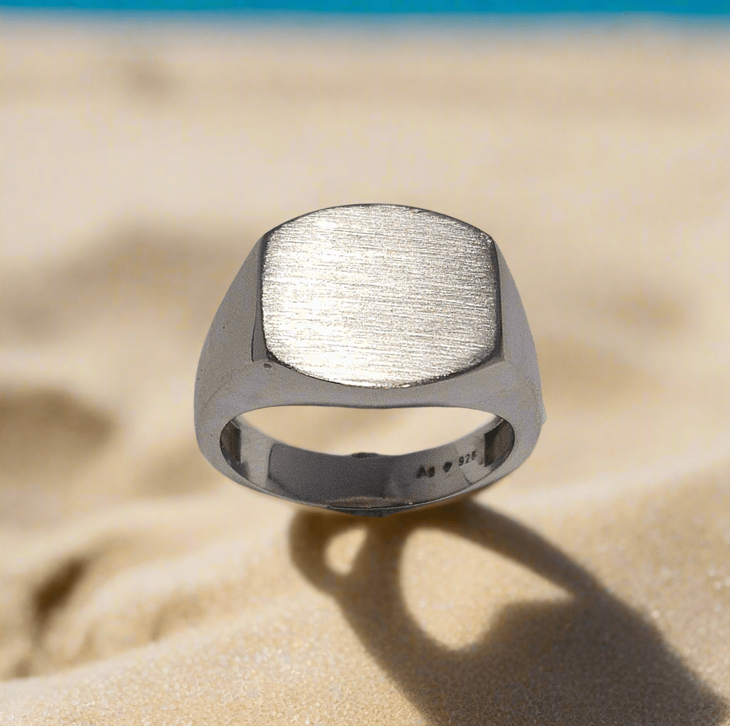 Siegel Ring mit gewünschter Lasergravur (Motive, Symbole, Wappen, ect.) - Jewelry & Gems - Fisher Design