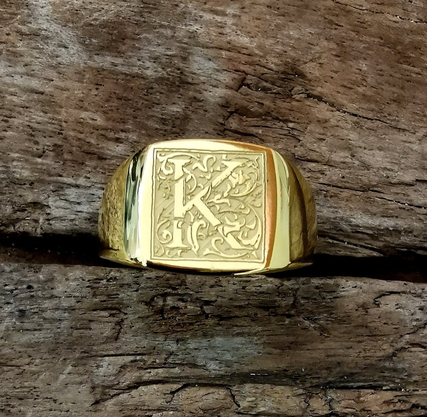 Siegelring Antikoval mit individueller Gravur - Jewelry & Gems - Fisher Design