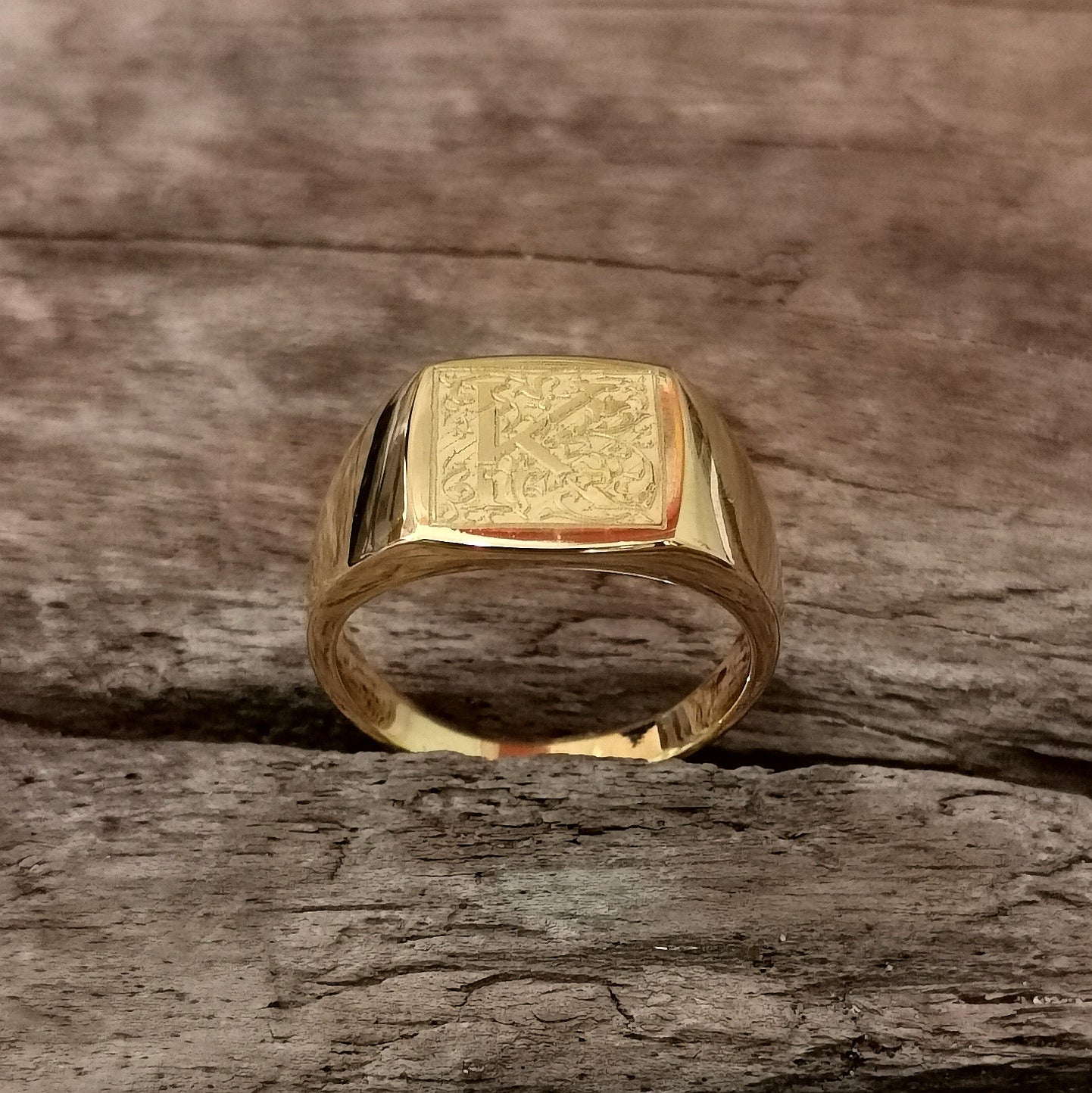 Siegelring Antikoval mit individueller Gravur - Jewelry & Gems - Fisher Design