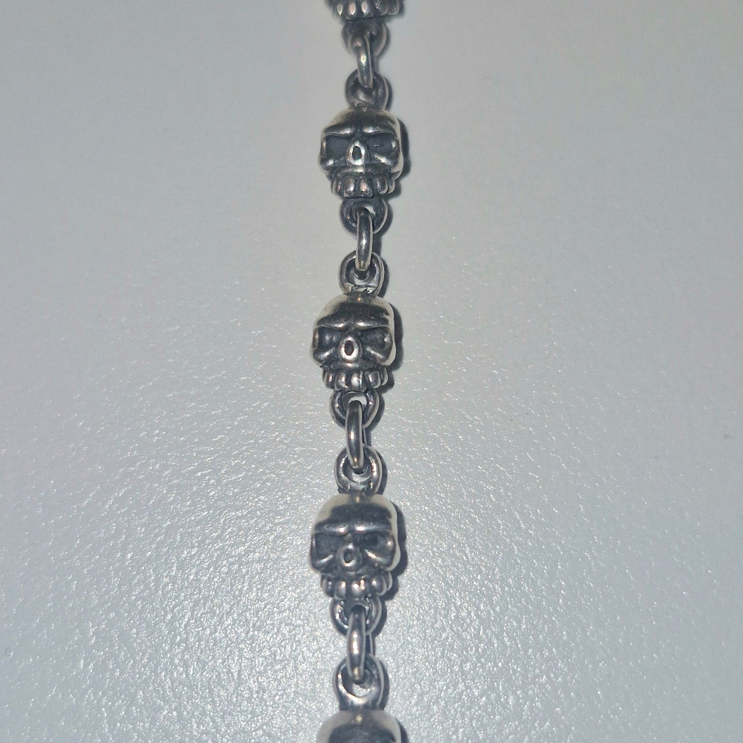 Skull Kette 925 Silber teilgeschwärzt – 51 cm, 49 g, handgefertigt - Jewelry & Gems - Fisher Design