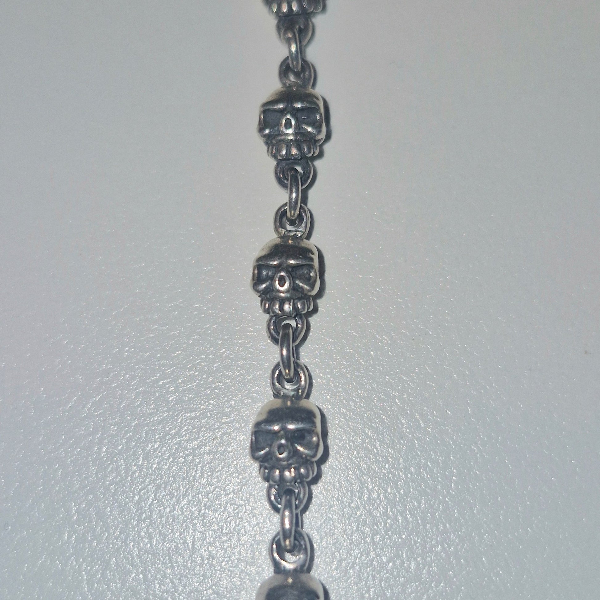 Skull Kette 925 Silber teilgeschwärzt – 51 cm, 49 g, handgefertigt - Jewelry & Gems - Fisher Design