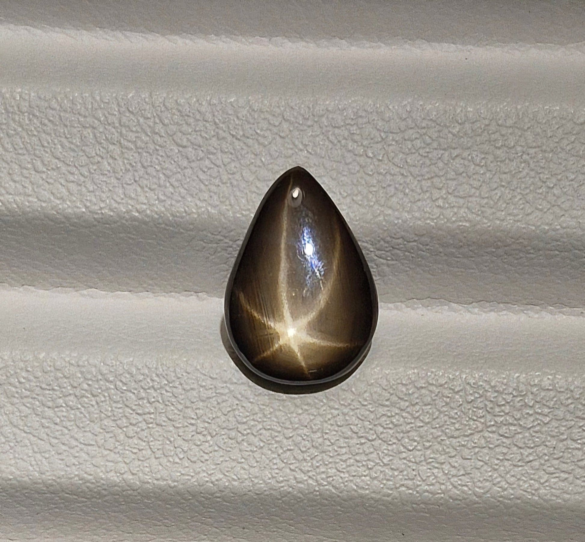Sternsaphire schwarz 3.73ct. - Jewelry & Gems - Fisher Design